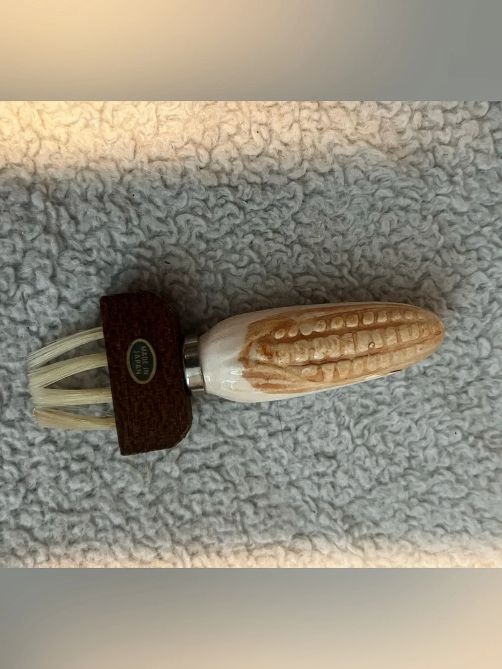 Vintage Corn on the Cobb butter dish and brush